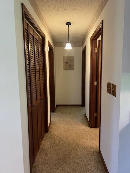 2911 Ky Route 1428, Prestonsburg, KY, 41653-9075 | Card Image