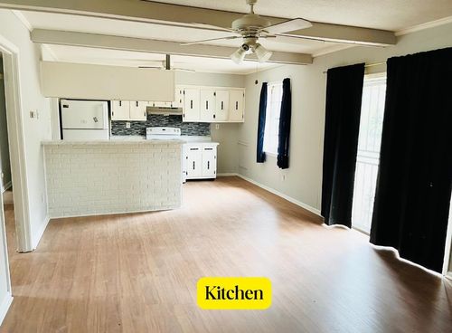 5057 Gull Rd, Memphis, TN, 38109-6056 | Card Image