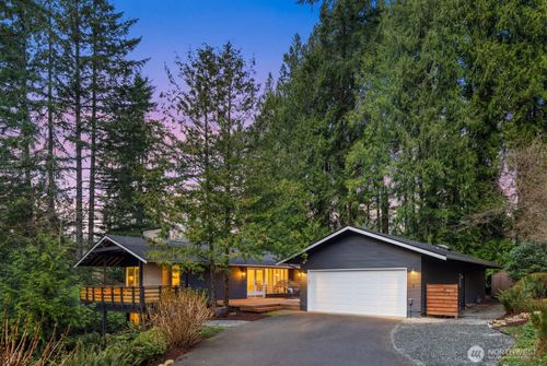 1520 Sycamore Dr Se, Issaquah, WA, 98027-4805 | Card Image