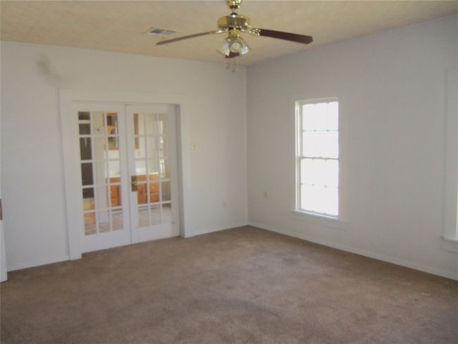 and full bathroom | Image 21