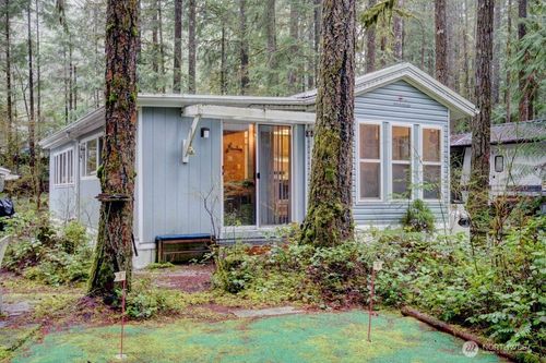 243 Schinn Canyon Ct, Deming, WA, 98244 | Card Image