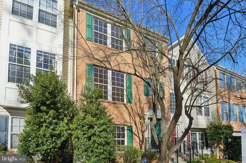 8046 Pennington Dr, LAUREL, MD, 20724-6117 | Card Image