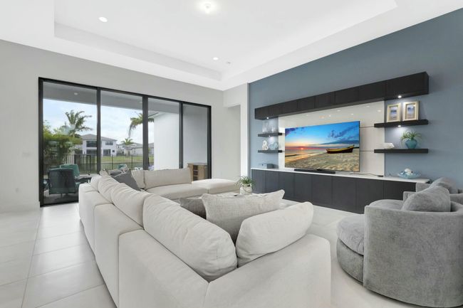 8522 Ganton Dr, House other with 4 bedrooms, 5 bathrooms and null parking in Boca Raton FL | Image 8