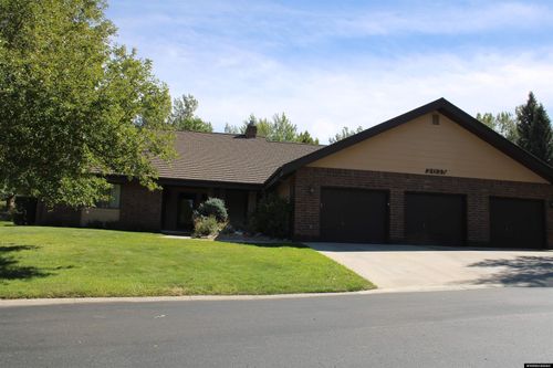 2035 Rustic Dr, Casper, WY, 82609 | Card Image