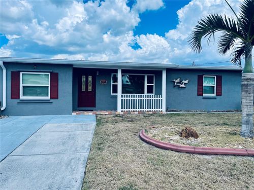631 Palmetto Dr Ne, PORT CHARLOTTE, FL, 33952-8260 | Card Image