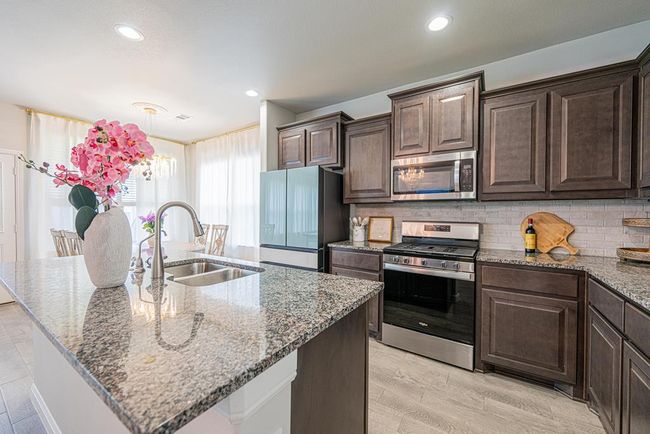 7009 Mcpherson Ln, House other with 3 bedrooms, 2 bathrooms and 2 parking in Midland TX | Image 59
