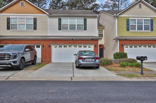 1090 Treymont Ln, Lawrenceville, GA, 30045-7814 | Card Image