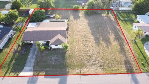 156 Francis Dr Ne, PORT CHARLOTTE, FL, 33952-8146 | Card Image