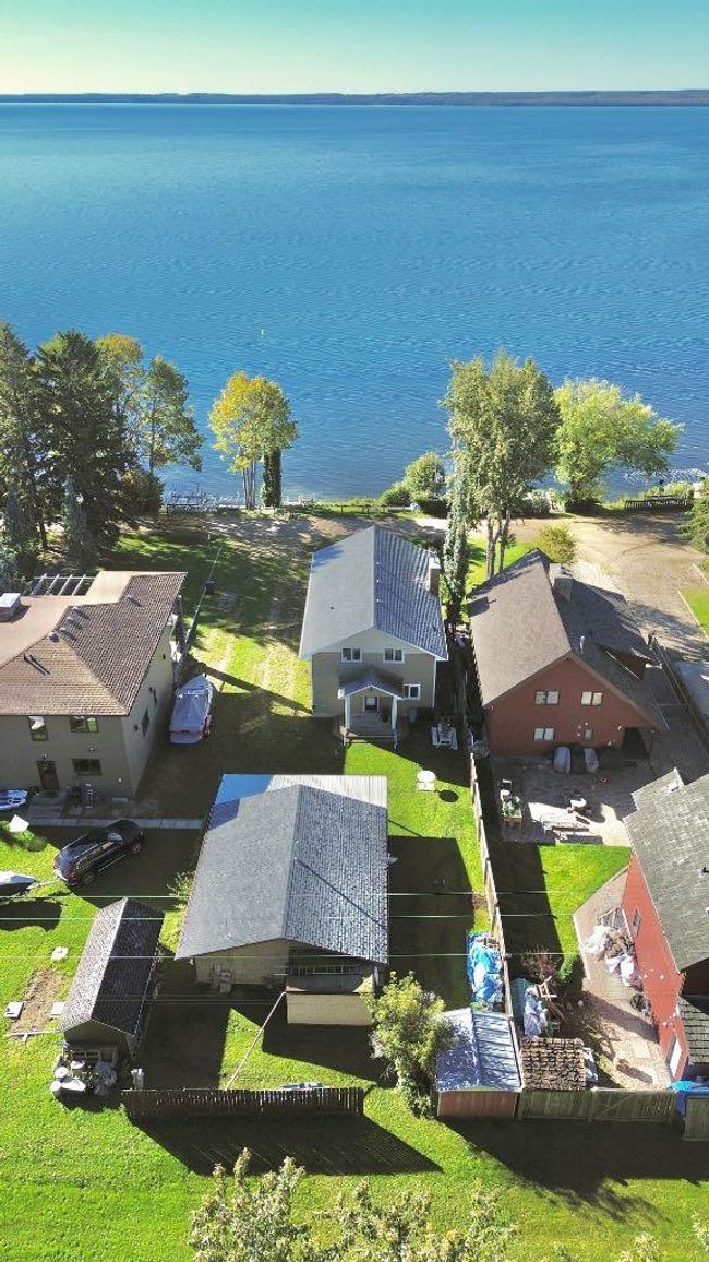 27 Lakeshore Dr, House other with 4 bedrooms, 2 bathrooms and 5 parking in Sundance Beach AB | Image 41