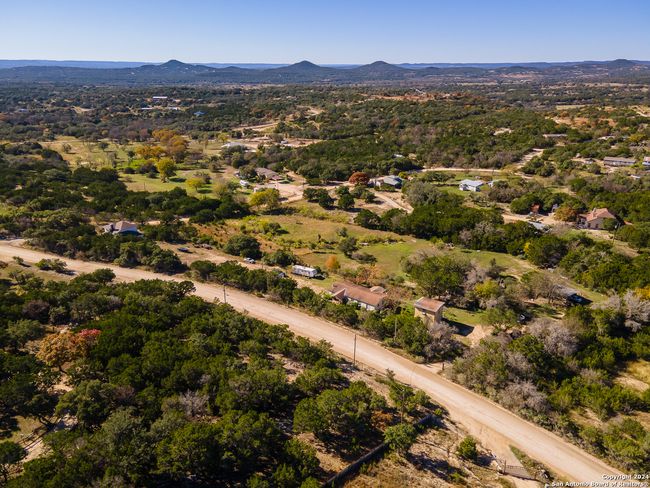 989 Oil Wl, Home with 3 bedrooms, 2 bathrooms and null parking in Pipe Creek TX | Image 83