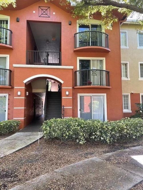 4151 N Haverhill Rd, West Palm Beach, FL, 33417-8121 | Card Image