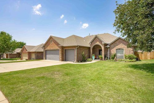 2709 Ne 129th St, Edmond, OK, 73013-7455 | Card Image