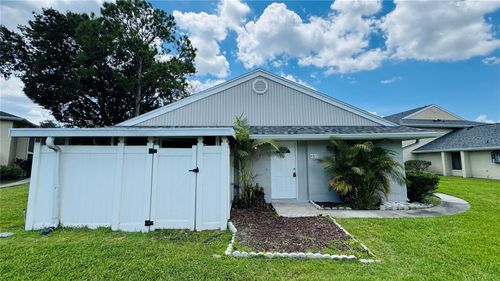 48-4-4415 Pinebark Avenue, ORLANDO, FL, 32811 | Card Image