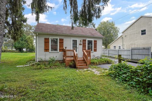 5830 Roan Rd, Sylvania, OH, 43560-1523 | Card Image