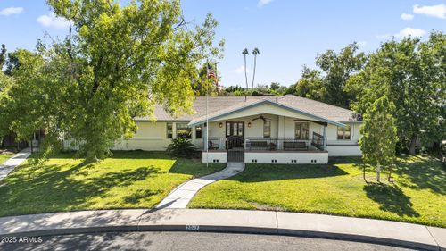 2047 W Cambridge Ave, Phoenix, AZ, 85009-1949 | Card Image