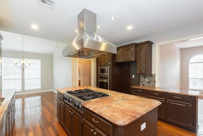 603 Oleander St, House other with 4 bedrooms, 3 bathrooms and 3 parking in Lake Jackson TX | Image 18