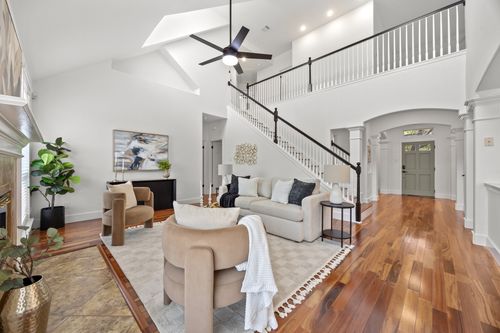 1245 Lacey Oak Loop, Round Rock, TX, 78681-2184 | Card Image