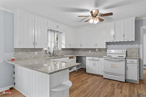 1307 Ash Ln, Kilgore, TX, 75662-6001 | Card Image