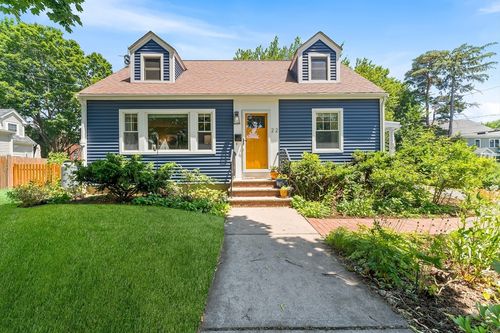 22 Yale Rd, Arlington, MA, 02474-3510 | Card Image