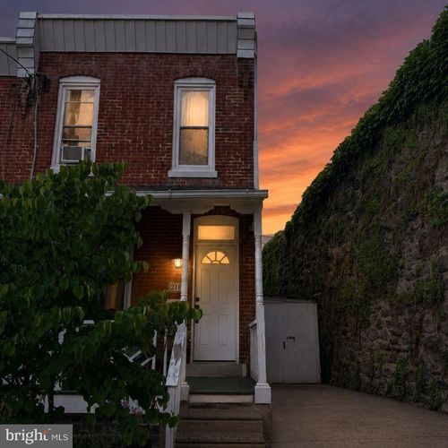 216 East St, PHILADELPHIA, PA, 19128-5220 | Card Image
