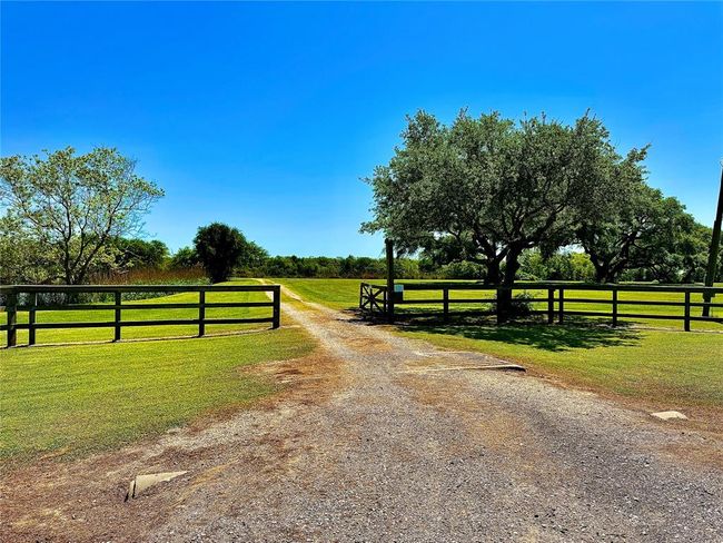 7165 Backridge Rd, House other with 6 bedrooms, 7 bathrooms and 2 parking in Sabine Pass TX | Image 42