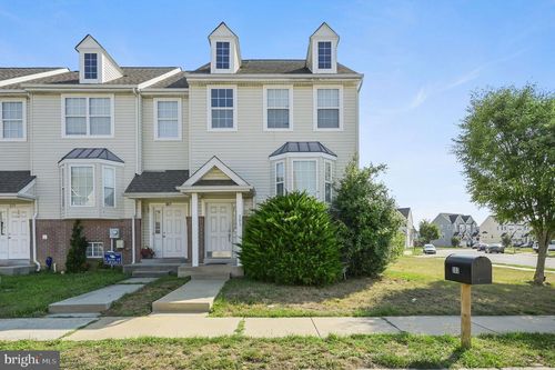 303 Tribbitt St, DOVER, DE, 19904-5692 | Card Image