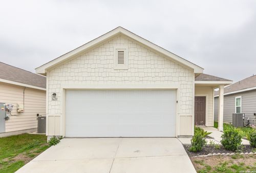 5631 Pearl Mdw, Converse, TX, 78109-3297 | Card Image
