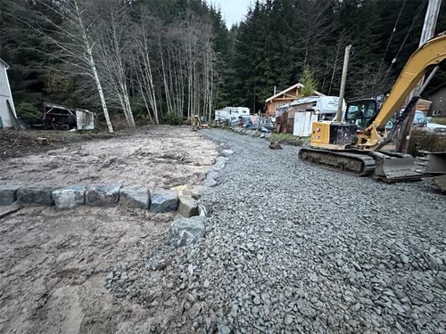 400 Macmillan Dr, Sayward, BC, V0P | Card Image