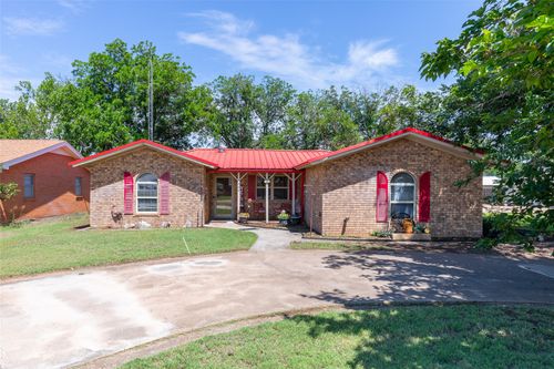 1700 N Avenue H, Haskell, TX, 79521-3044 | Card Image