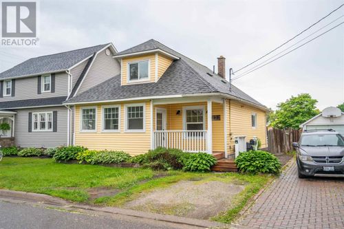 473 Charles St, Sault Ste. Marie, ON, P6C3L5 | Card Image