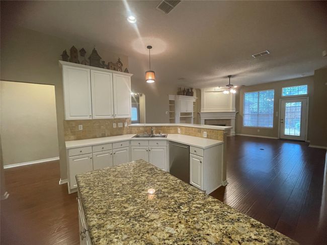 9506 Windy Hollow Dr, House other with 4 bedrooms, 3 bathrooms and null parking in Irving TX | Image 8