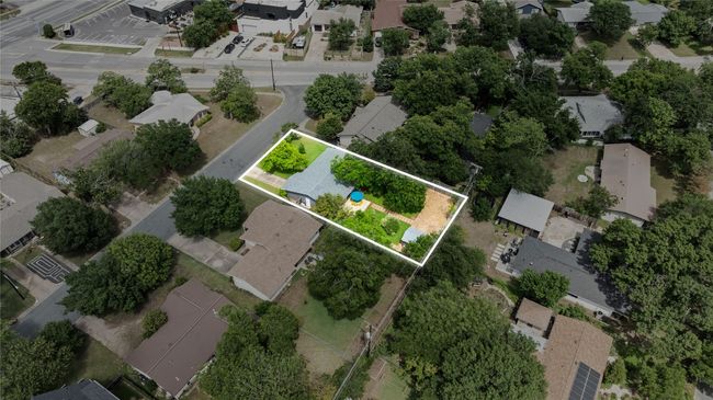 An amazing property with a huge yard and room to expand! | Image 30