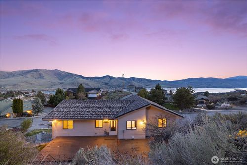 133 Long Dr, Chelan, WA, 98816-9519 | Card Image