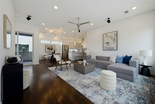 1-1915 Summit Ave, Dallas, TX, 75206-8563 | Card Image