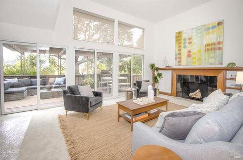 235 Knollwood Dr, San Rafael, CA, 94901-1519 | Card Image