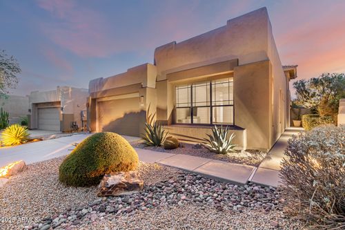 9640 E Chuckwagon Ln, Scottsdale, AZ, 85262-1135 | Card Image
