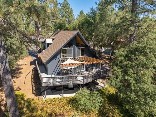 20779 Point View Dr, Groveland, CA, 95321-9588 | Card Image
