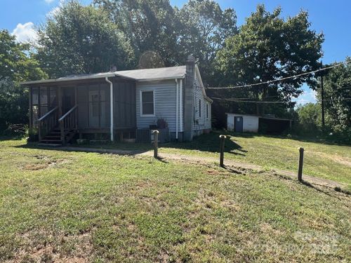 295 D Mathis Dr, Rutherfordton, NC, 28139-7093 | Card Image