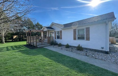 882 Pleasant Hill Rd, Franklin, KY, 42134-8156 | Card Image