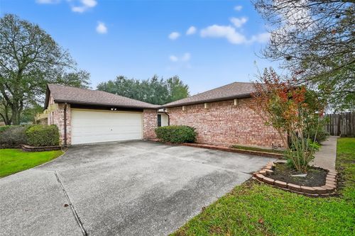 21623 Crescent Heights St, Spring, TX, 77388-2810 | Card Image