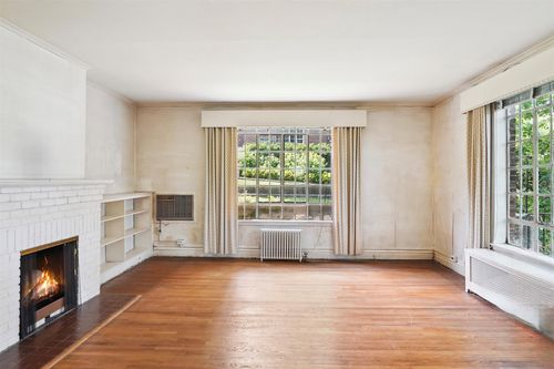 9 Bacon Ct, Bronxville, NY, 10708-1403 | Card Image