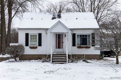 525 E Stenzil St, North Tonawanda, NY, 14120-1765 | Card Image