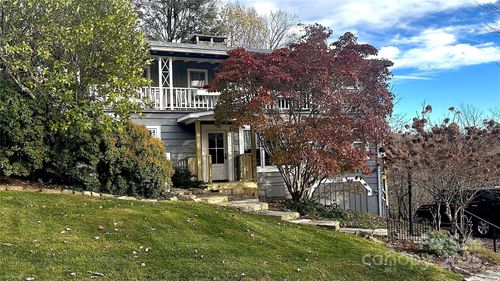 366 Spruce Rd, Blowing Rock, NC, 28605-6268 | Card Image