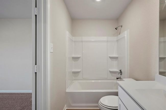 396 Tejas Trl, House other with 3 bedrooms, 2 bathrooms and 2 parking in Waller TX | Image 15