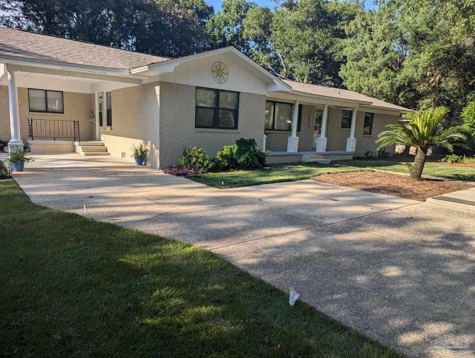 Fairpoint Dr, Gulf Breeze, FL 32561