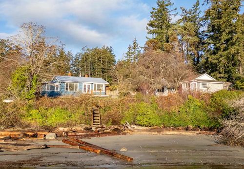 73 Madrona Rd, Galiano Island, BC, V0N1P0 | Card Image