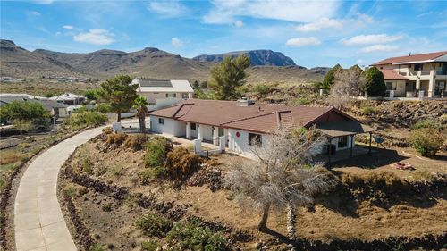 898 Crestwood Ln, Kingman, AZ, 86409-2984 | Card Image