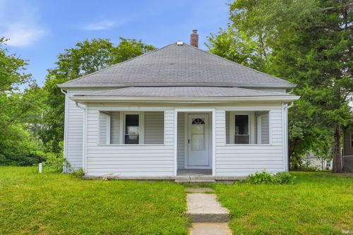 1303 S Shipley Street, Muncie, IN, 47302-3757 | Card Image