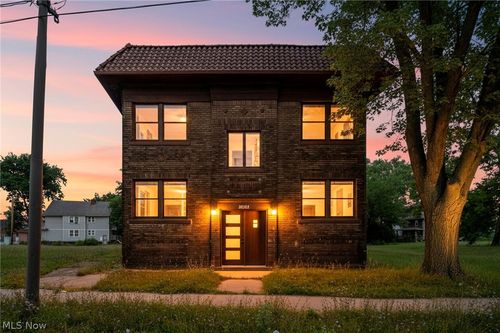 13515 Saint Clair Ave, Cleveland, OH, 44110-3535 | Card Image