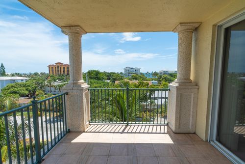 501-9 Ne 20th Ave, Deerfield Beach, FL, 33441-6114 | Card Image